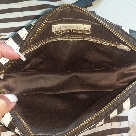 Henri Bendel leather crossbody bag - Picture 15 of 15